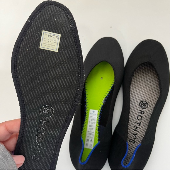 Rothy's The Flat Black Halo Round Toe Shoes  7.5 EU 38 Ballet Flat Slip On - Picture 2 of 4